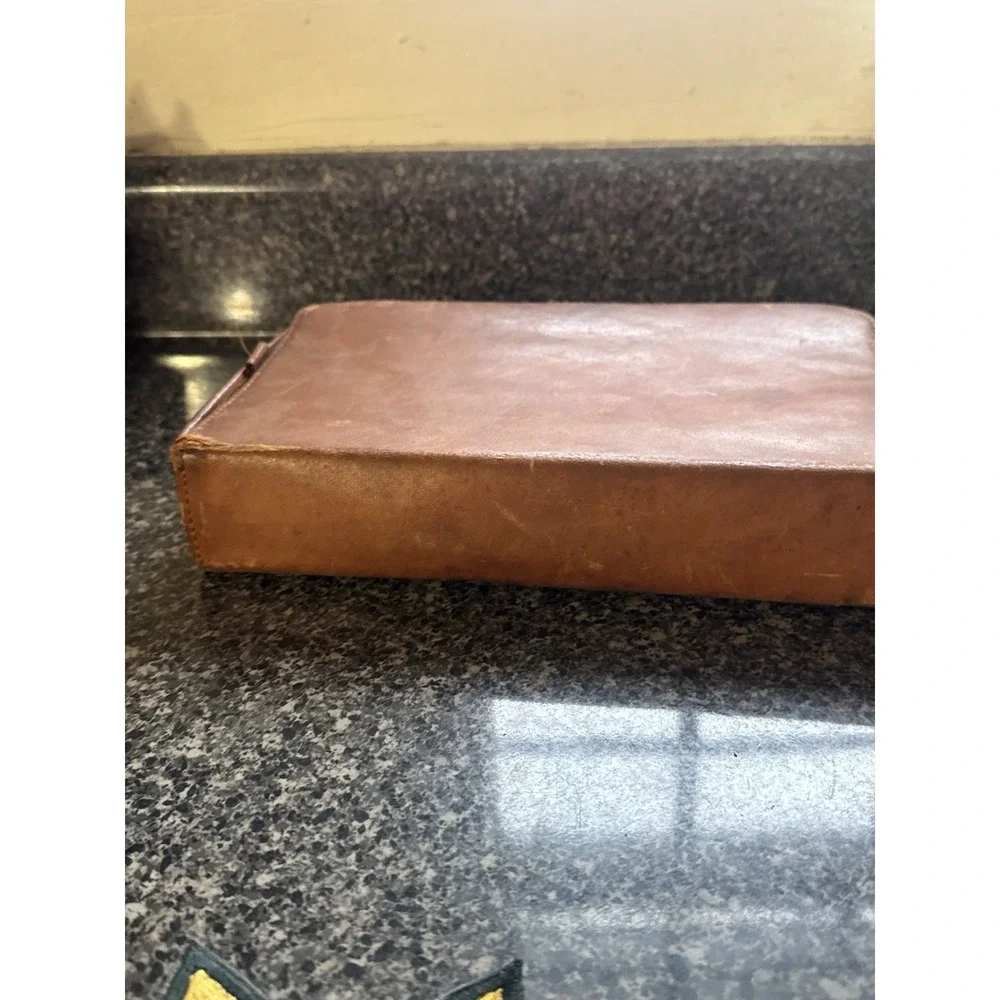 Vintage Leather Box With Button Close Sadle Cowhide Travel Box Keepsakes‎